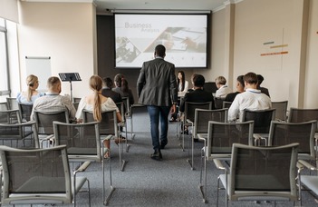 TDK-pályaműveket bemutató tavaszi konferencia.